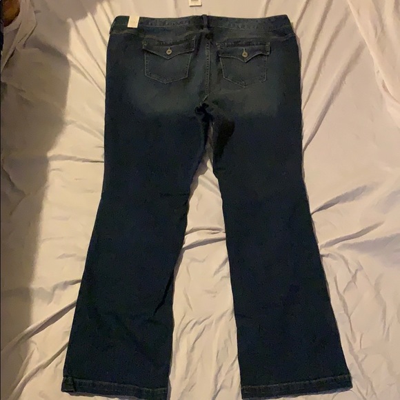 🔥🔥🔥NWT Torrid Jeans🔥🔥🔥 - Picture 3 of 3